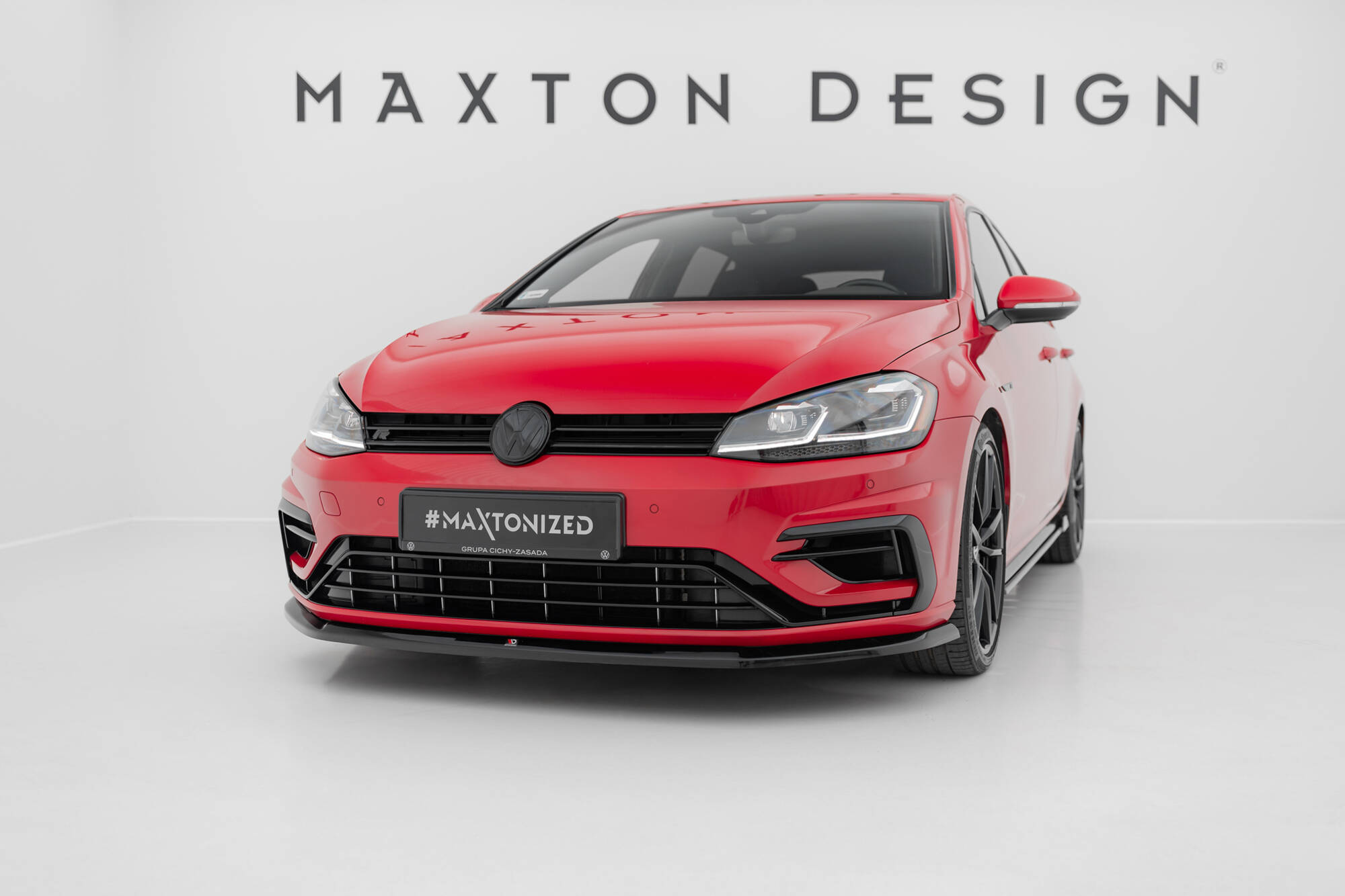 Front Ansatz V.6 für VW Golf R / R-Line Mk7 Facelift schwarz Hochglanz