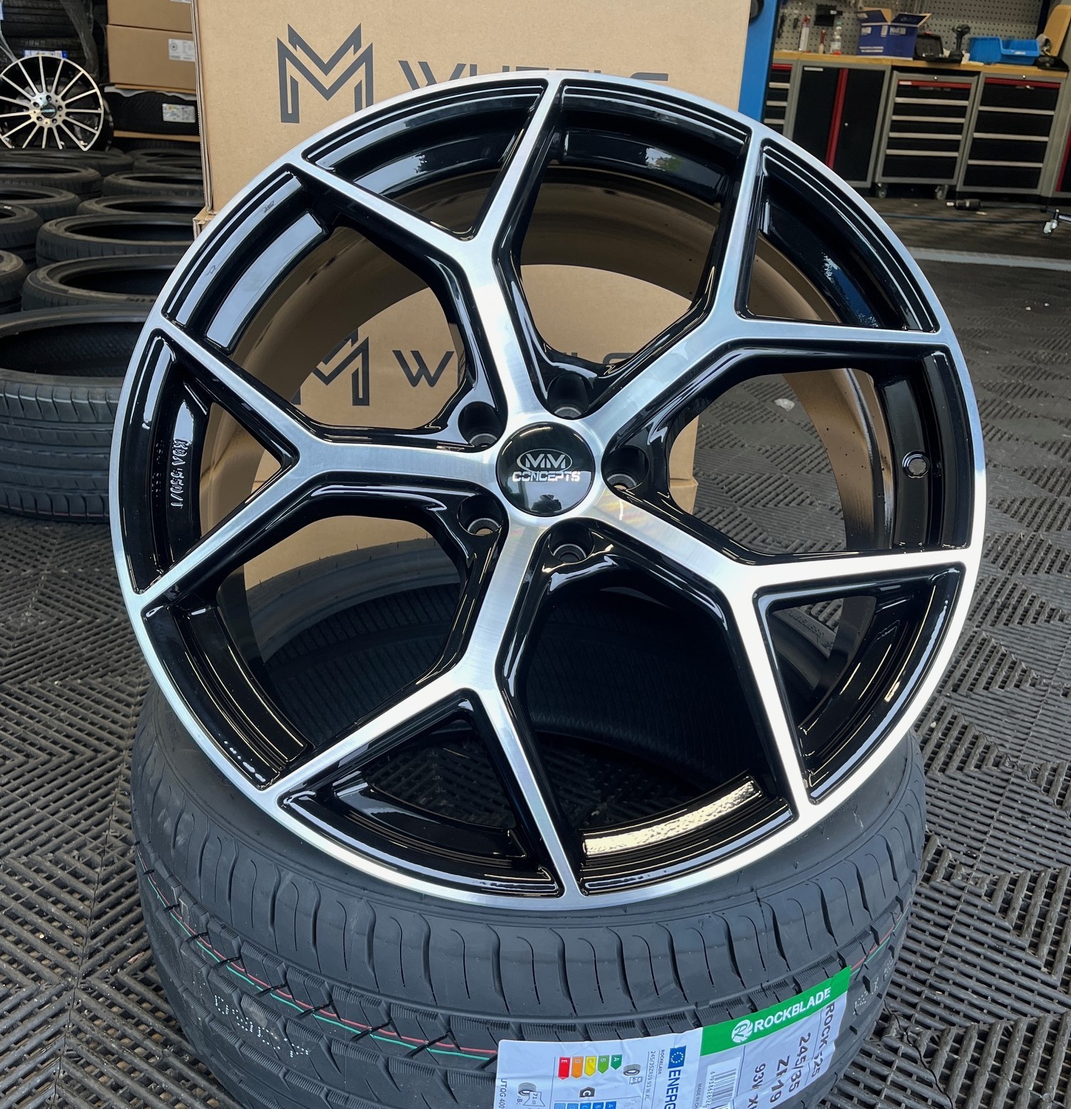 21 Zoll MM08 Felgen für Skoda kodiaq VW Arteon R R-Line Shooting Brake Tiguan