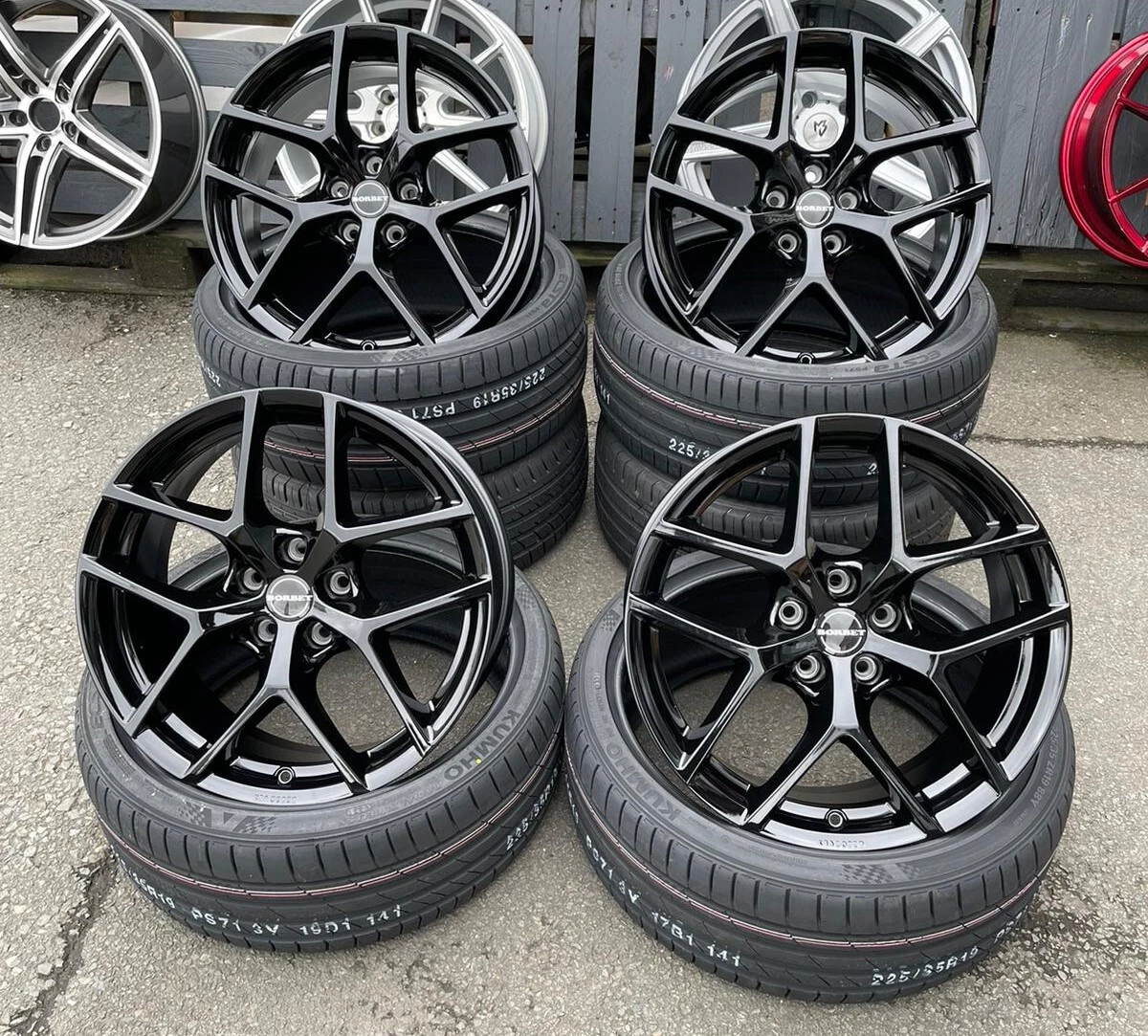 20 Zoll Borbet Y Alu Felgen 5x114,3 für Tesla Model Y Performance Schwarz glanz