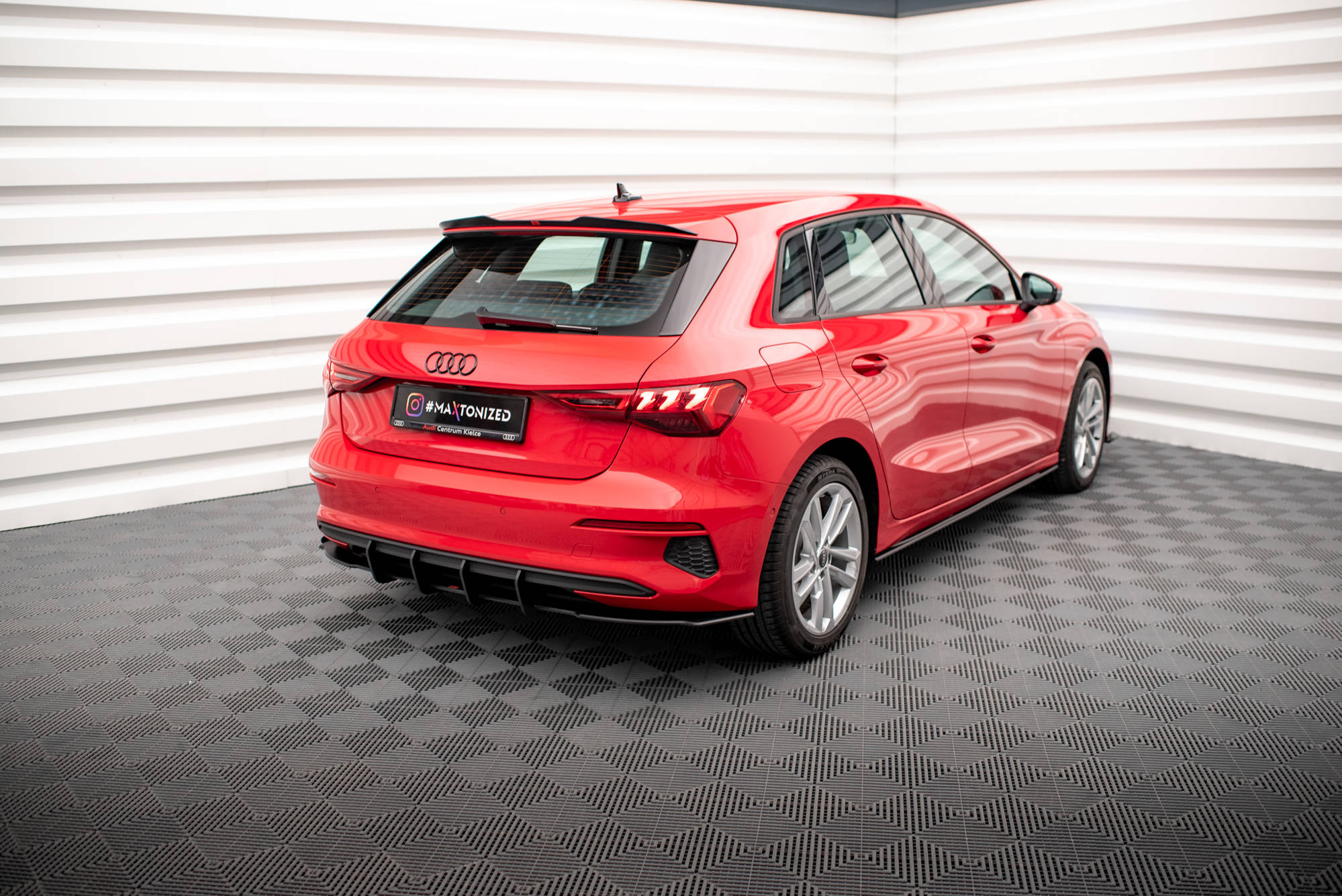 Street Pro Heckschürze Heck Ansatz Diffusor passend für Audi A3 Sportback 8Y