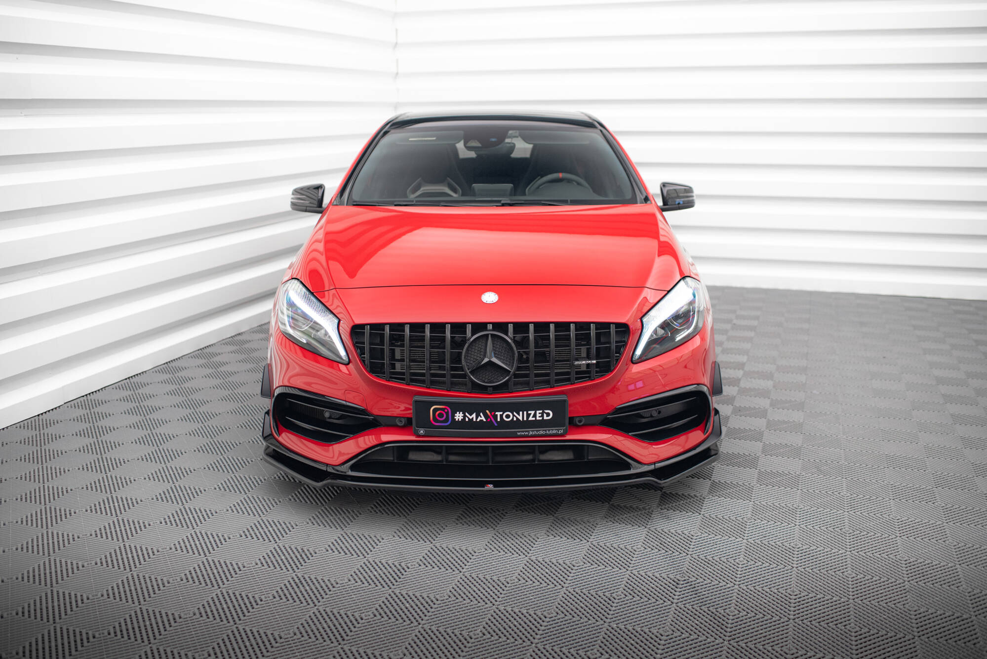 Street+ Spoilerlippe Front Ansatz V.2 passend für Mercedes A45 Aero W176 FL schwarz Hochglanz