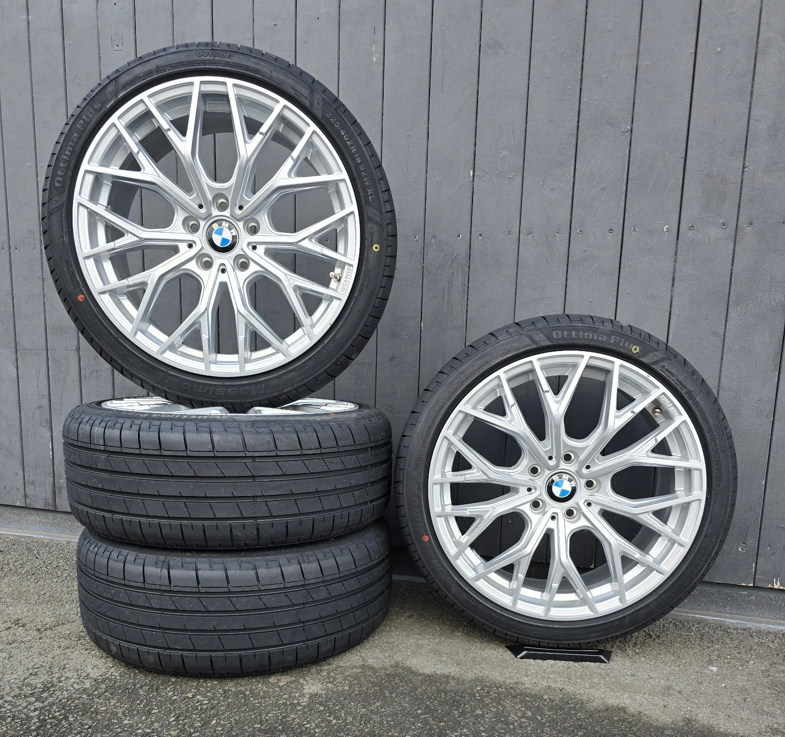 18 Zoll WH37 Felgen für BMW 1er E82 E87 E88 E81 F20 F21 M Paket Performance M135