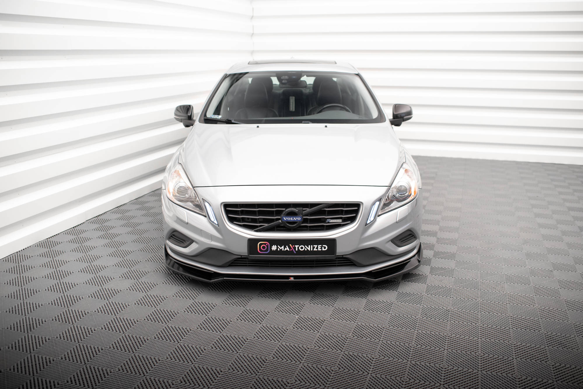 Street+ Spoilerlippe Front Ansatz V.2 passend für Volvo S60 R-Design Mk2 schwarz Hochglanz