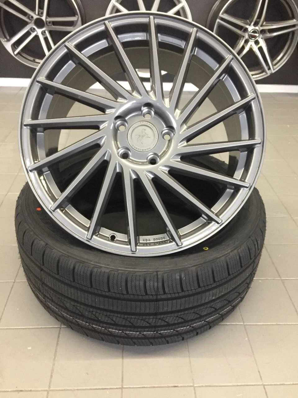 19 Zoll KT17 Alu Felgen für VW Golf 5 6 7 GTI R32 R Performance GTE E-Golf GTD