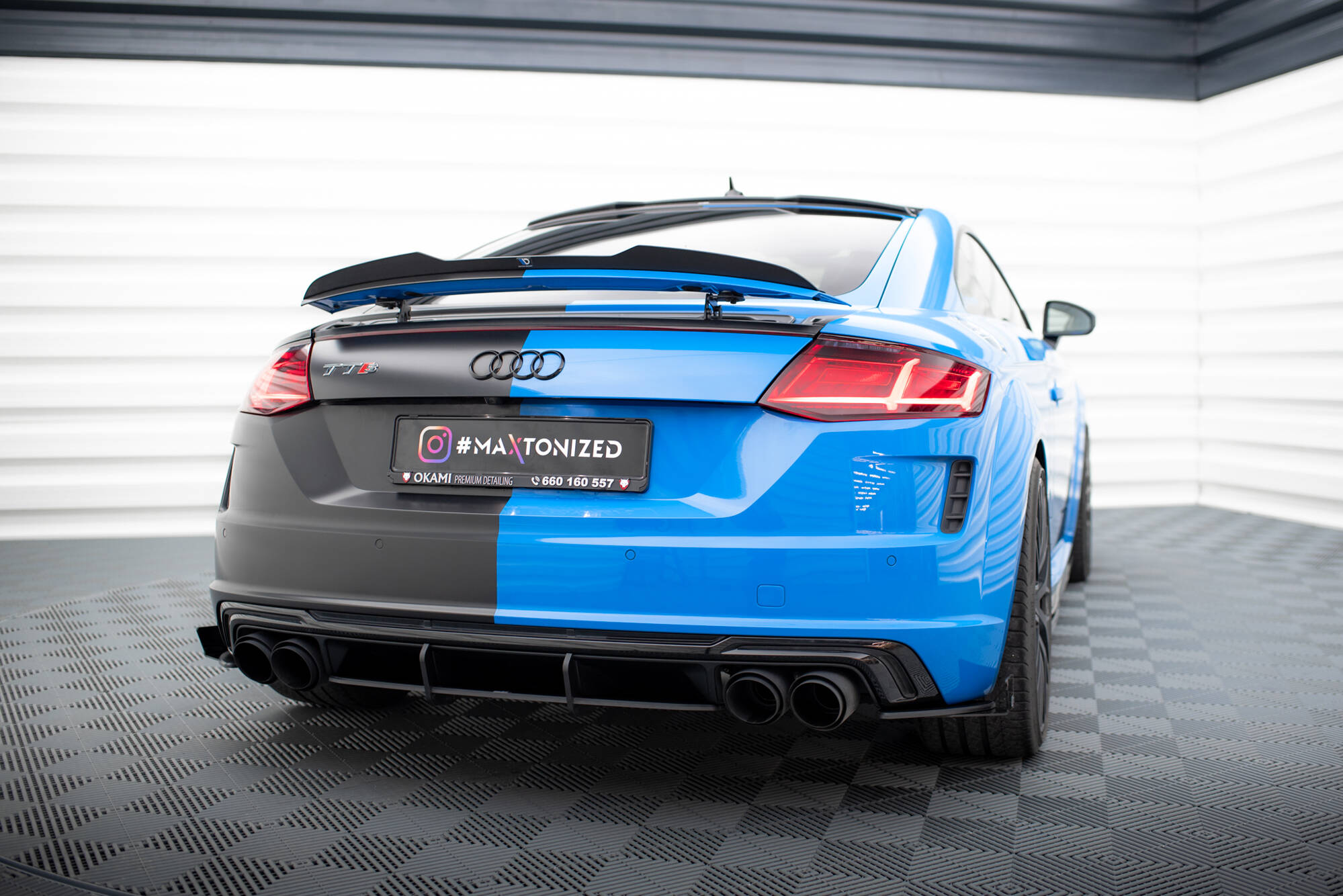 Hintere Seiten Flaps passend für Audi TT S 8S FL schwarz Hochglanz