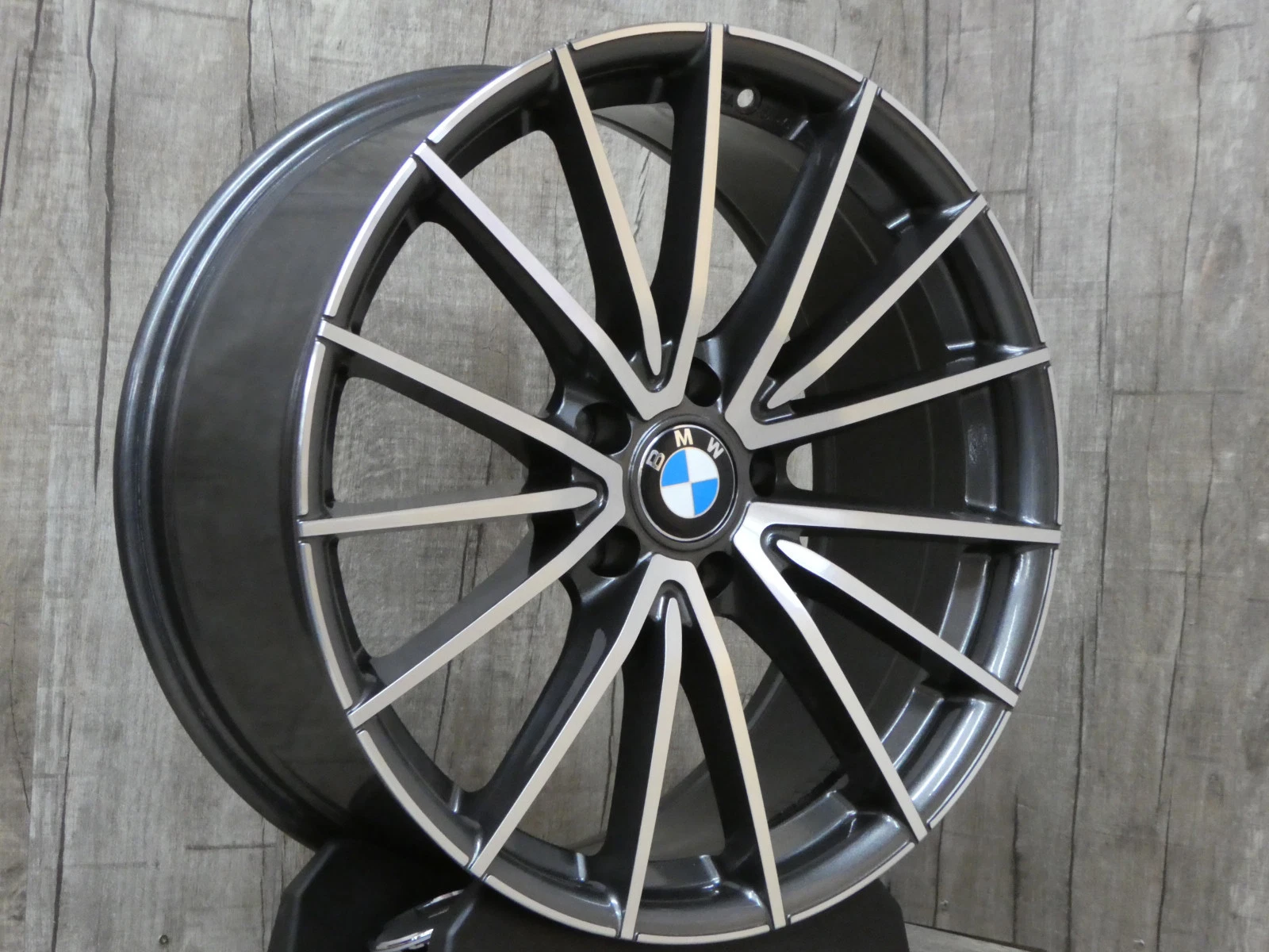 18 Zoll V2 Alu Felgen 5x120 et45 für BMW X3 X4 F25 F26 E83 M Paket Performance