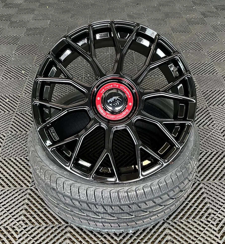 18 Zoll DM10 Felgen für Skoda Enyaq 50 / 60 Karoq 4x4 NU Kodiaq RS PS Superb NZ