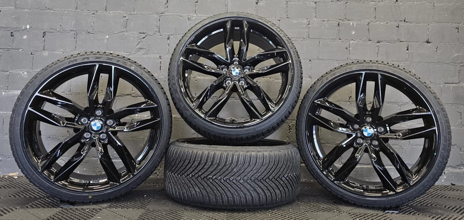 19 Zoll wh40 Felgen für BMW 1er F70 M135 2er Active Tourer U06 M Competition