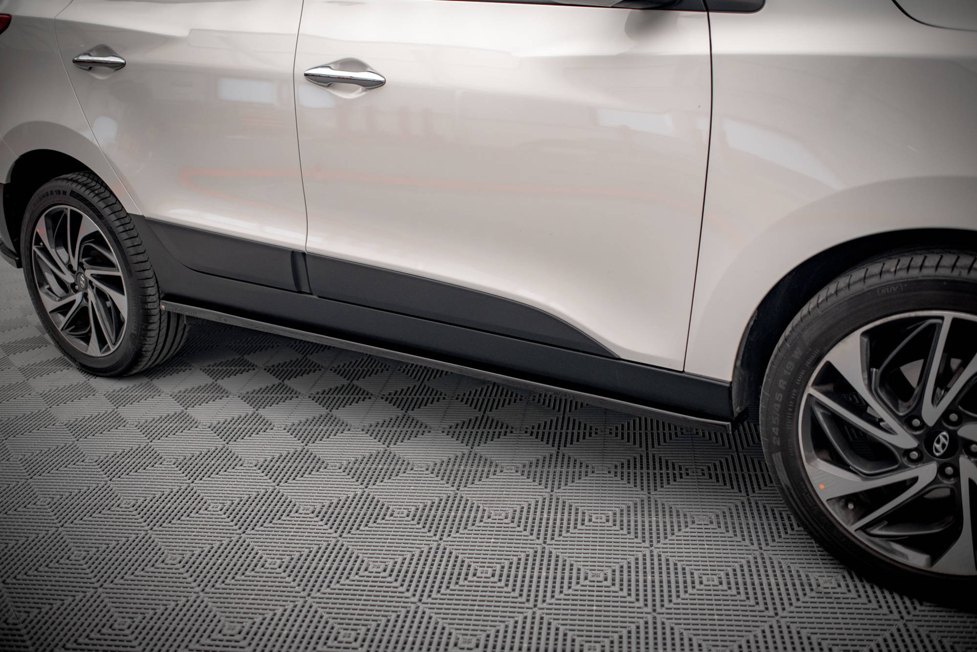 Street+ Seitenschweller Leisten passend für Hyundai ix35 Mk1 schwarz Hochglanz