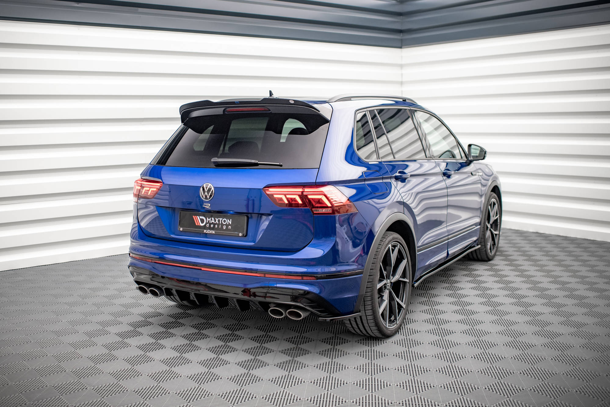 Street+ Heck Ansatz Diffusor passend für VW Tiguan R Mk2 FL schwarz Hochglanz