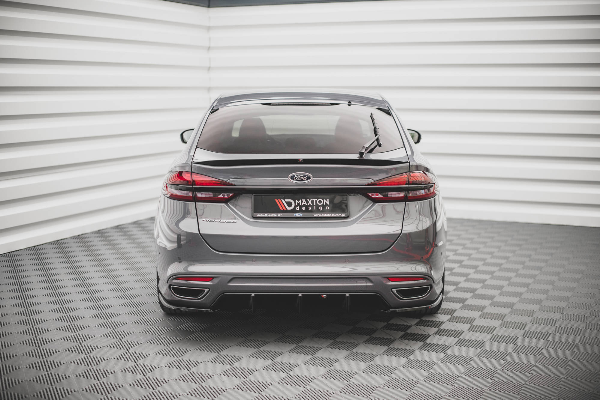 Street+ Heck Ansatz Diffusor passend für Ford Mondeo ST-Line Mk5 FL schwarz Hochglanz