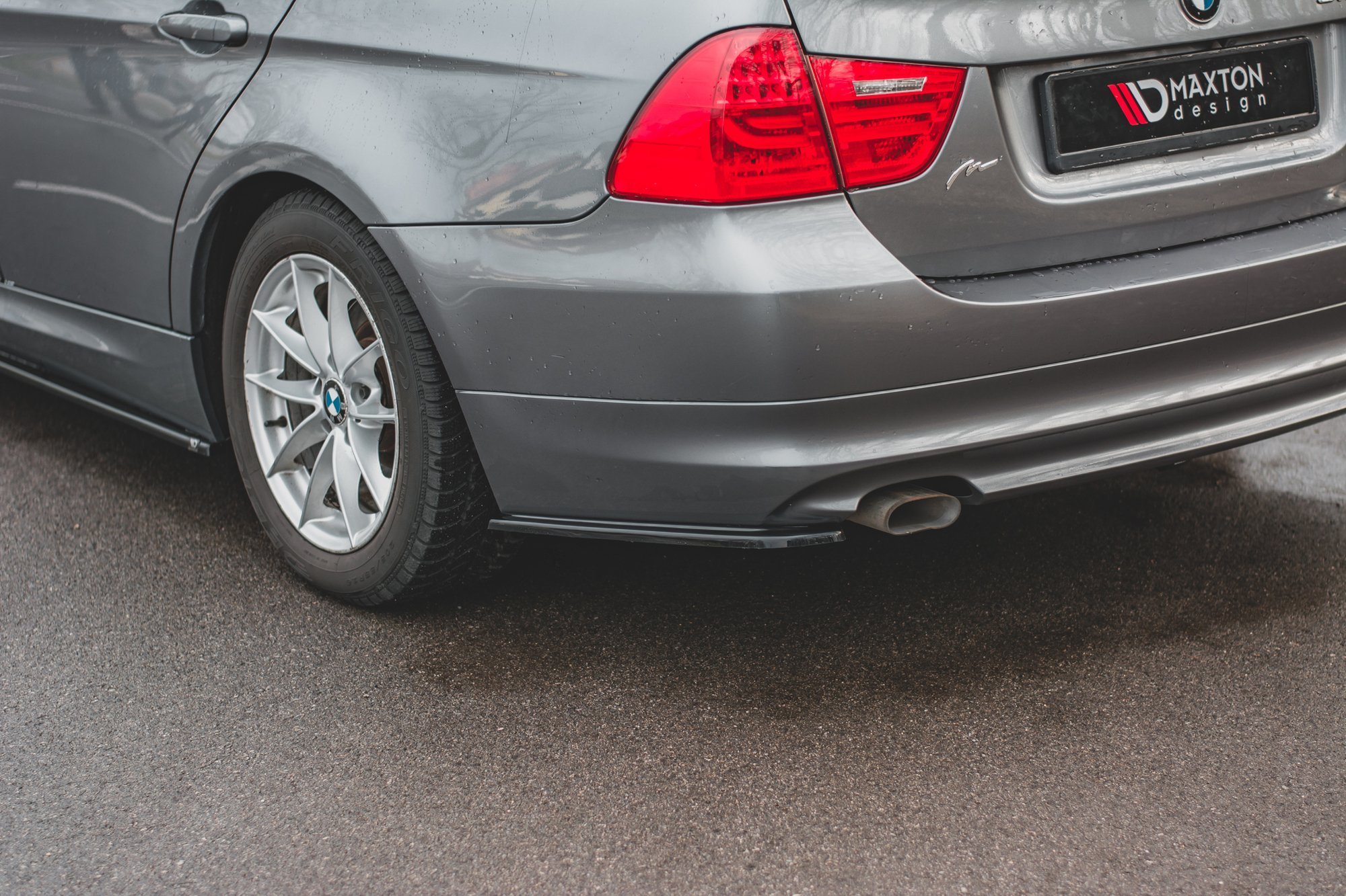 Heck Ansatz Flaps Diffusor für BMW 3er E91 Facelift Carbon Look