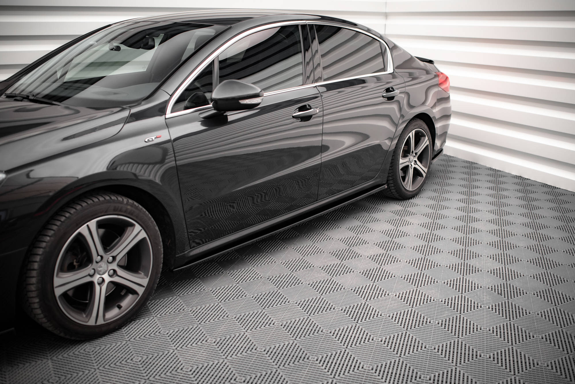 Street+ Seitenschweller Leisten passend für Peugeot 508 GT Mk1 FL schwarz Hochglanz