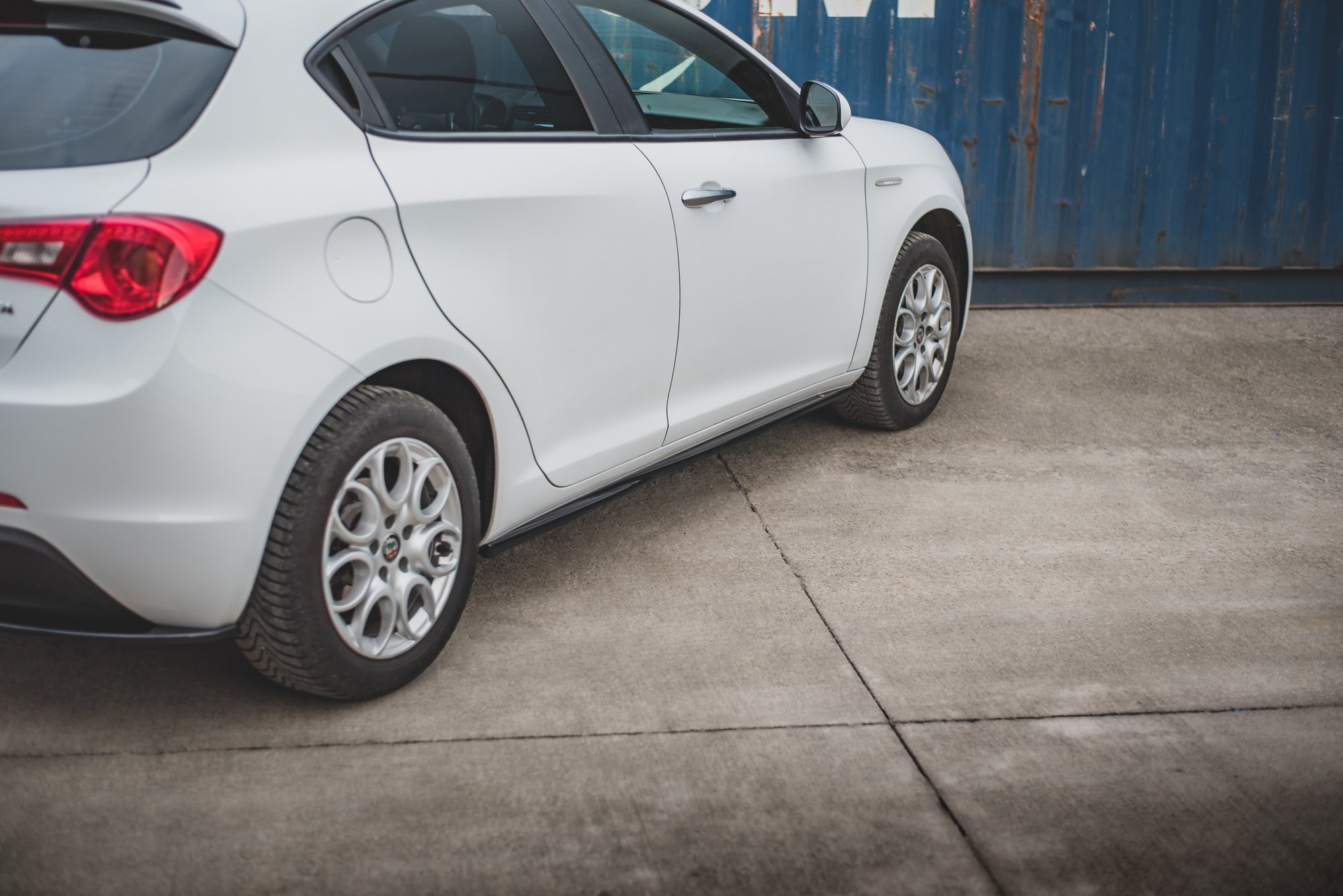 Street+ Seitenschweller Leisten V.2 passend für Alfa Romeo Giulietta schwarz Hochglanz